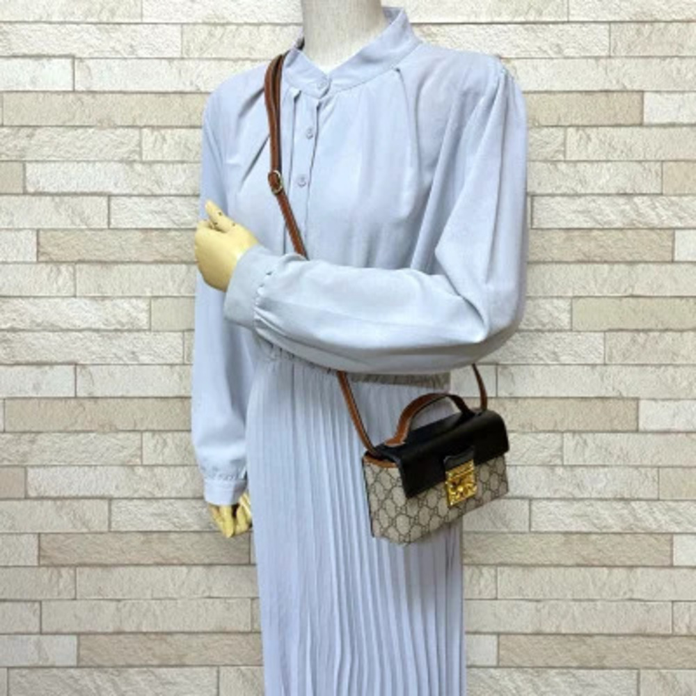 Gucci GG Supreme Canvas Shoulder Padlock Black Bag